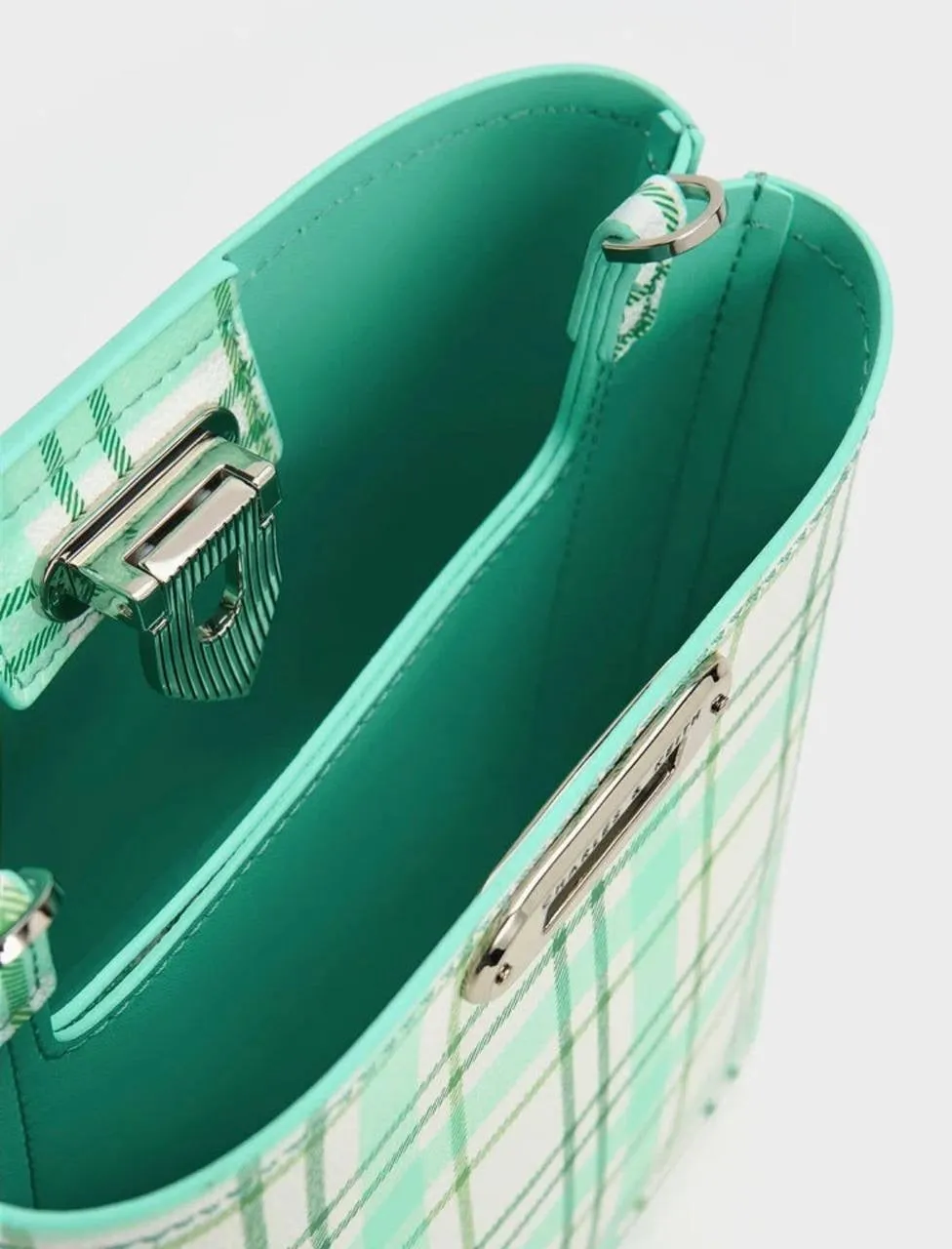 Alcott Bucket Bag