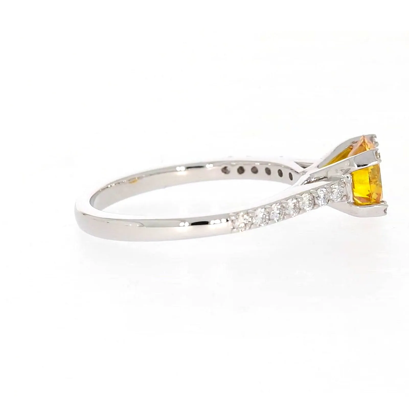 Celebration 18ct White Gold Round Brilliant Cut 1.40 CARAT tw of Lab Grown Diamond Ring