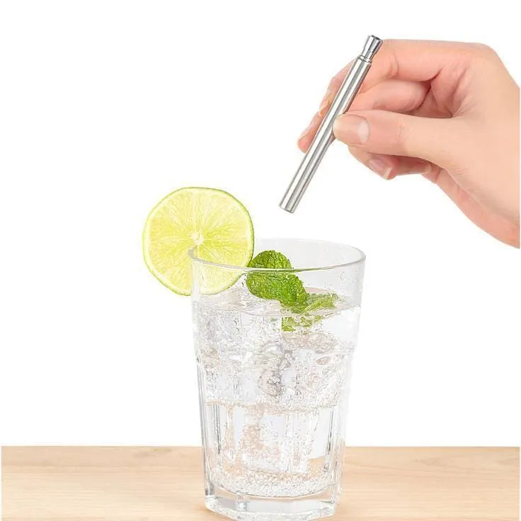 Kikkerland Travel Straw Set