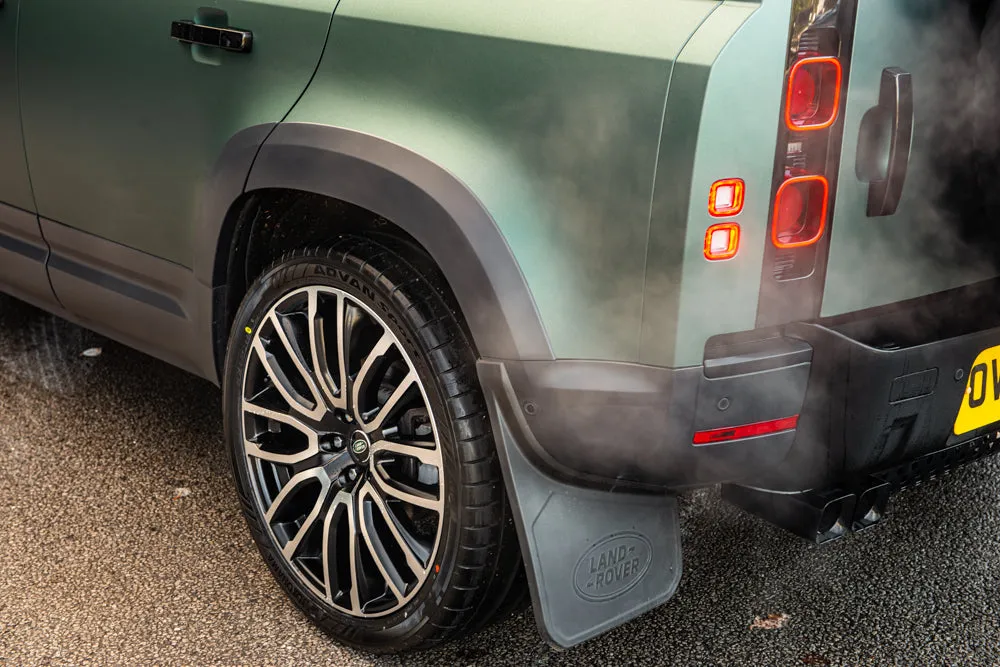 Land Rover Defender 110 - Striking Green Exterior