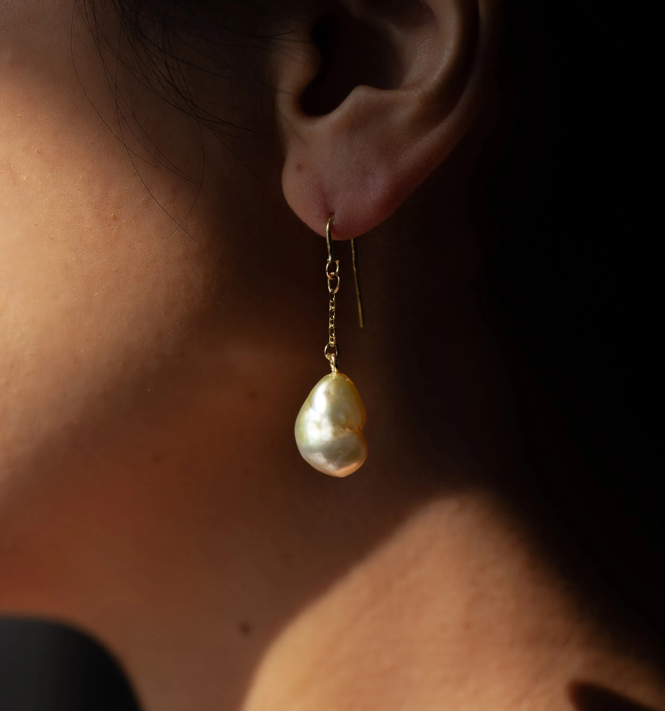 Lemonade pearl Earring -South Sea pearl