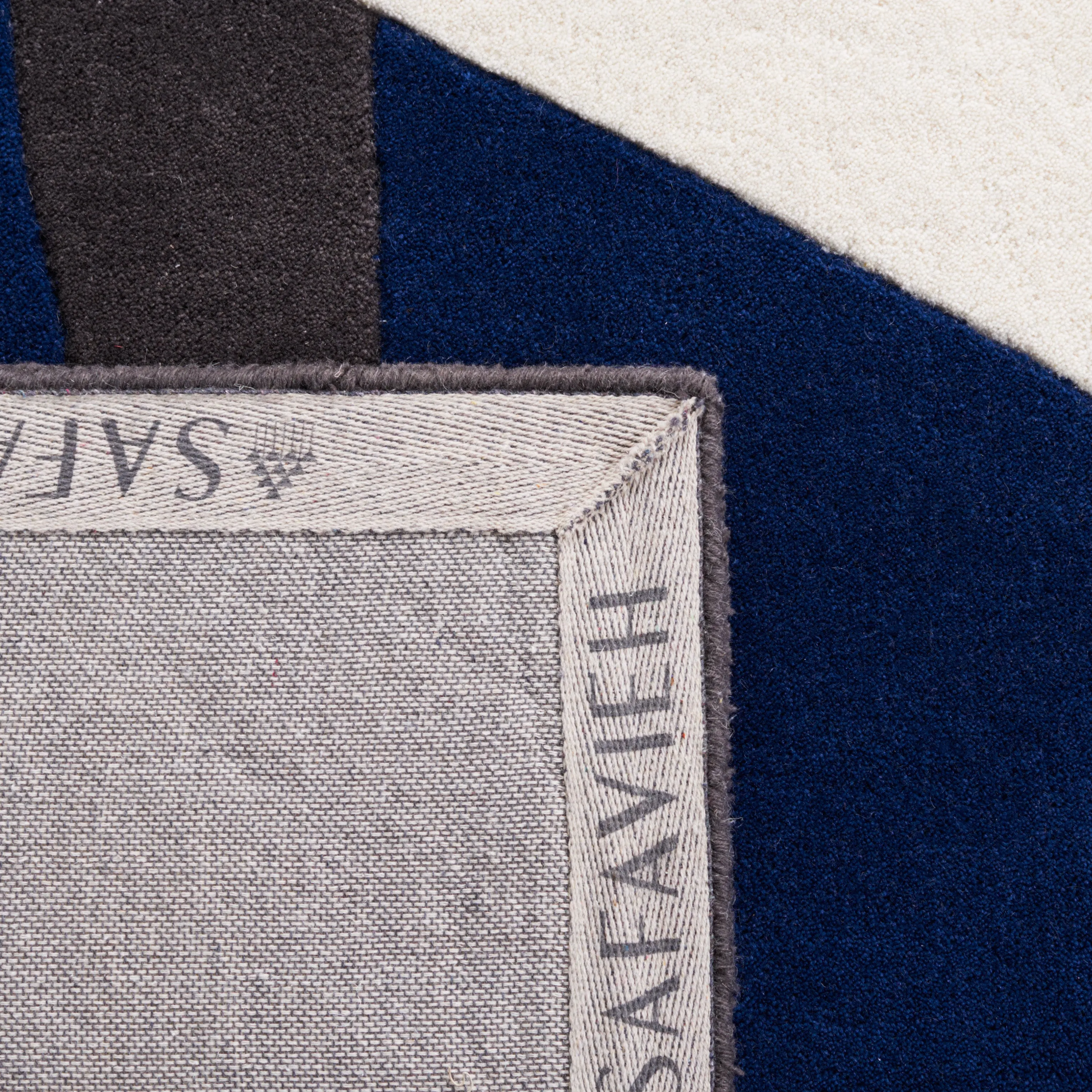 Safavieh Fifth Avenue 140 Rug, FTV140